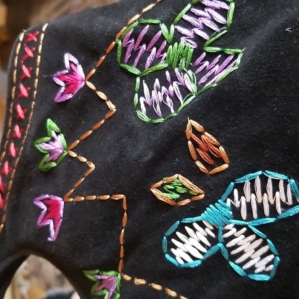 J Renee Black Suede Leather Embroidered Bag - Picture 7 of 12